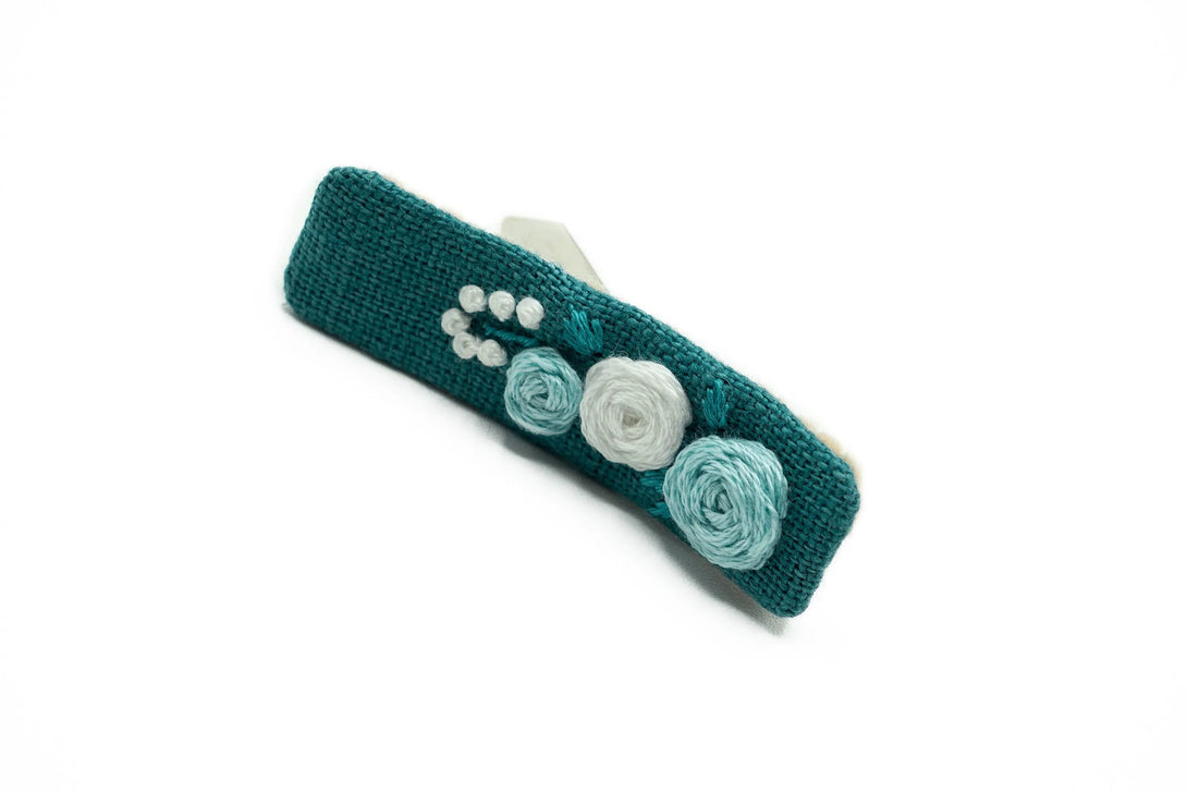 Elegant floral embroidered hair clip in Oasis color, featuring eco-friendly UrbaVana box, perfect for sustainable and stylish hair accessories