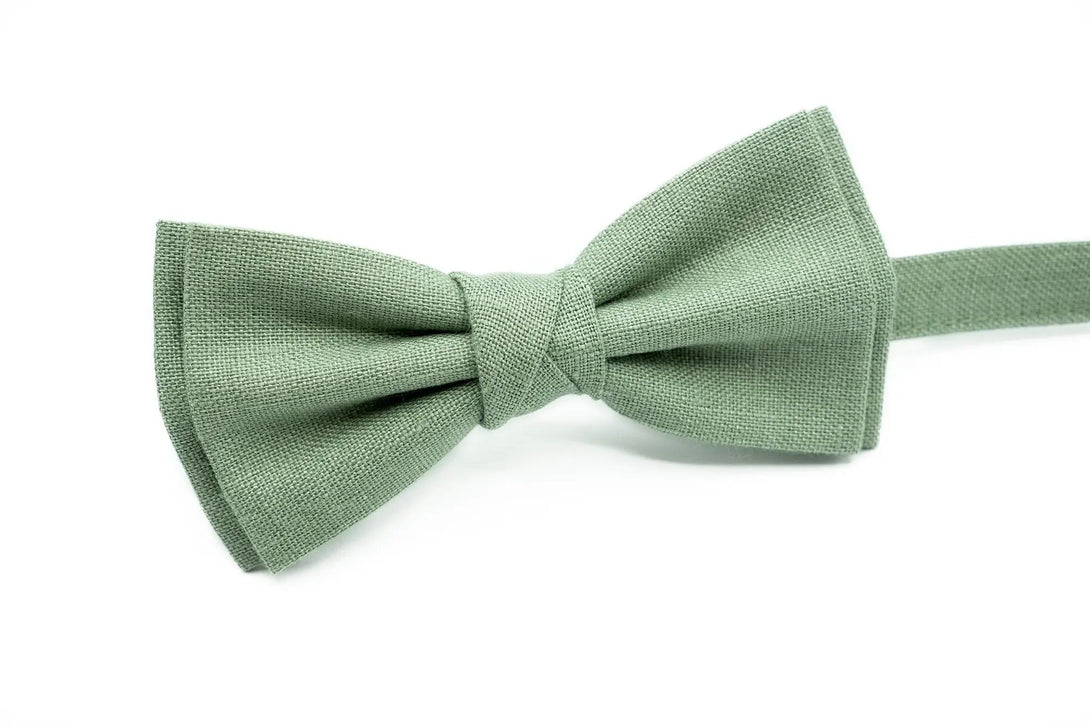 Bright Sage Green linen best men bow ties for weddings available with matching pocket square or Y-back suspenders / Neckties for men