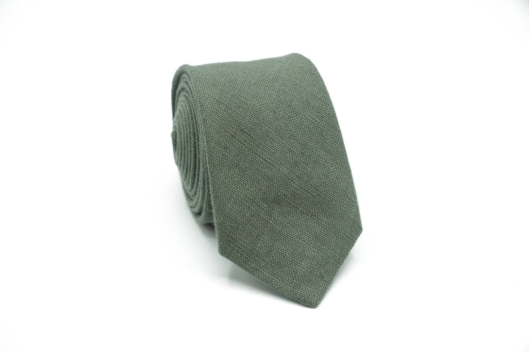 Pine Green linen necktie, elegant wedding accessory for men.