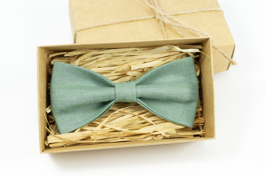 Light Sage green linen wedding bow ties / Pre-tied classic best men ties for groomsmen proposal gift