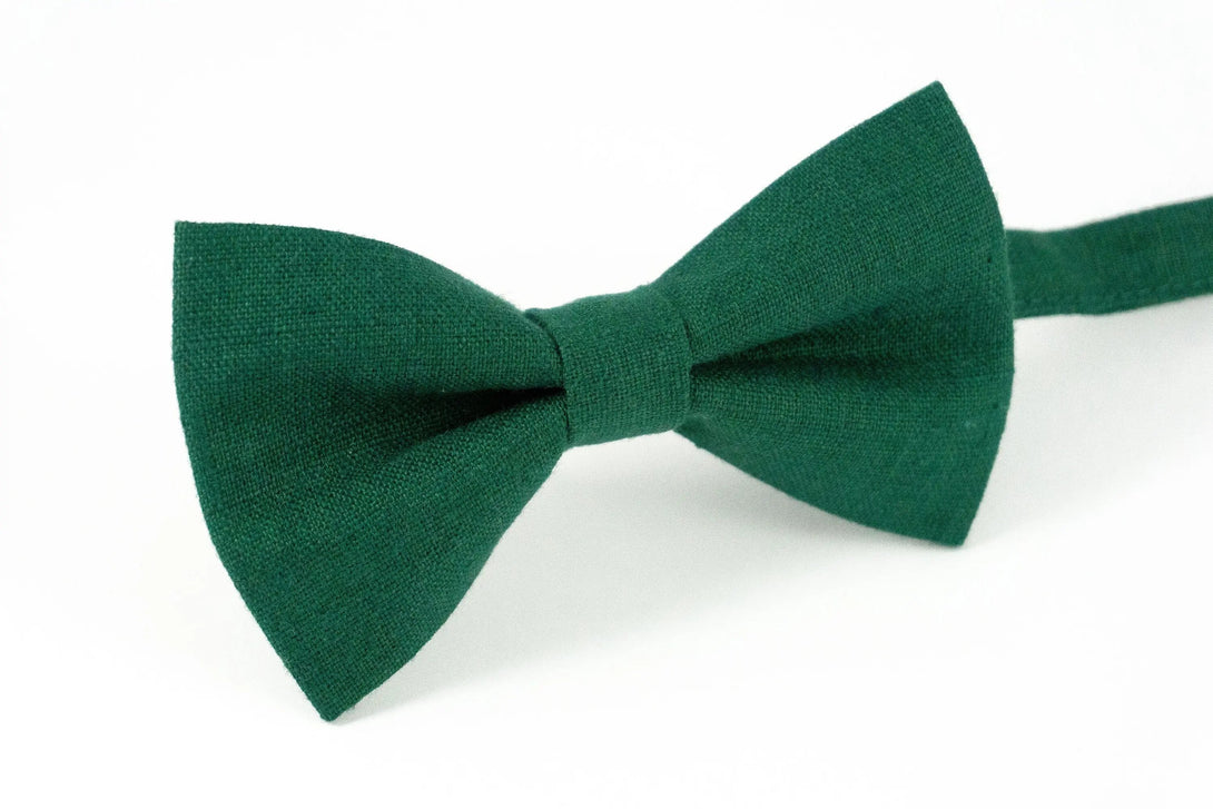 Dark green pre-tied bow tie for men and kids / Unique anniversary gift for husband or birthday gift for men