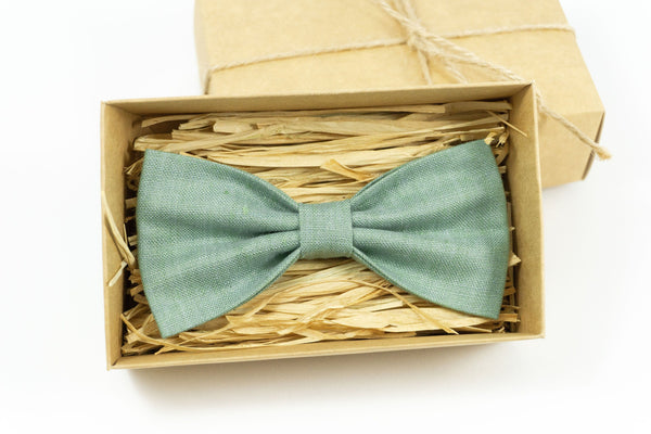 Light Sage green linen groomsmen bow ties / Butterfly wedding bow ties for groom and ring bearer