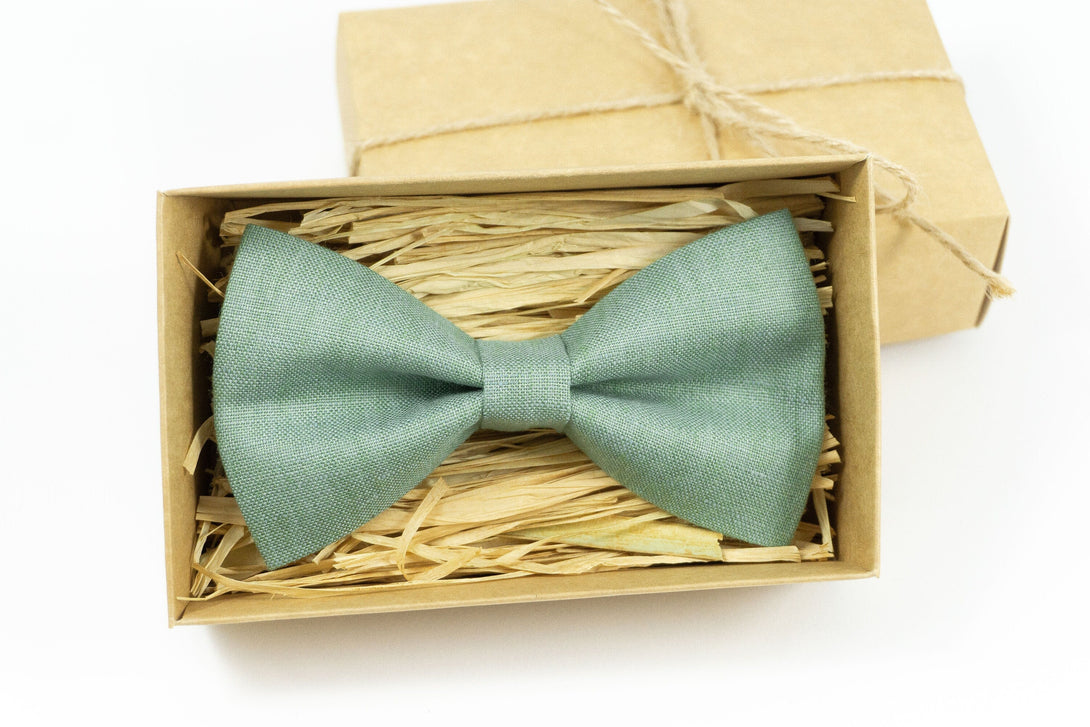 Light Sage green wedding bow ties for groomsmen / Groom gift from bride or gift for father in law