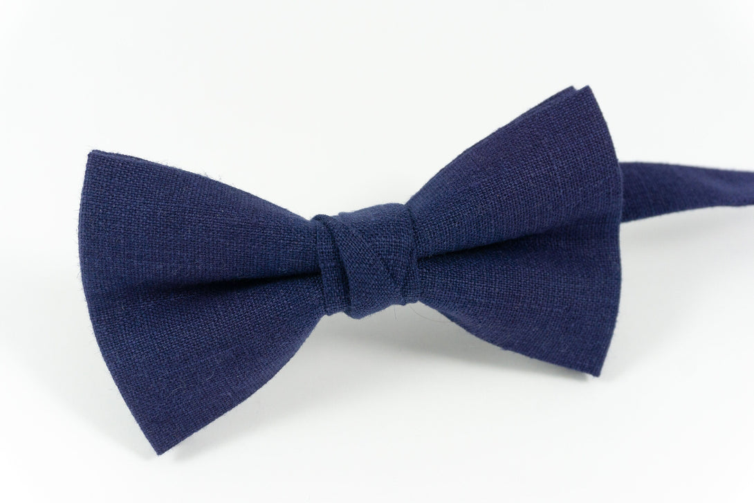 Dark navy blue pre tied wedding bow ties for groomsmen proposal gift