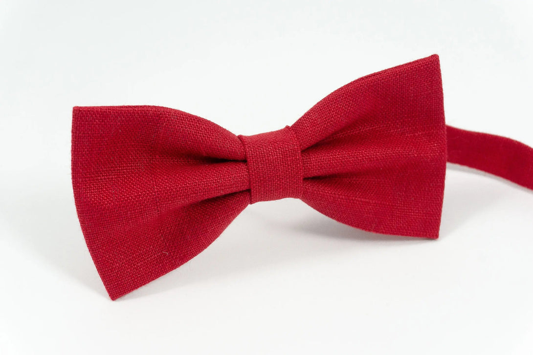 Red color linen pre-tied ties for men and boys available with matching pocket square / Wedding bow ties for groomsmen and groom