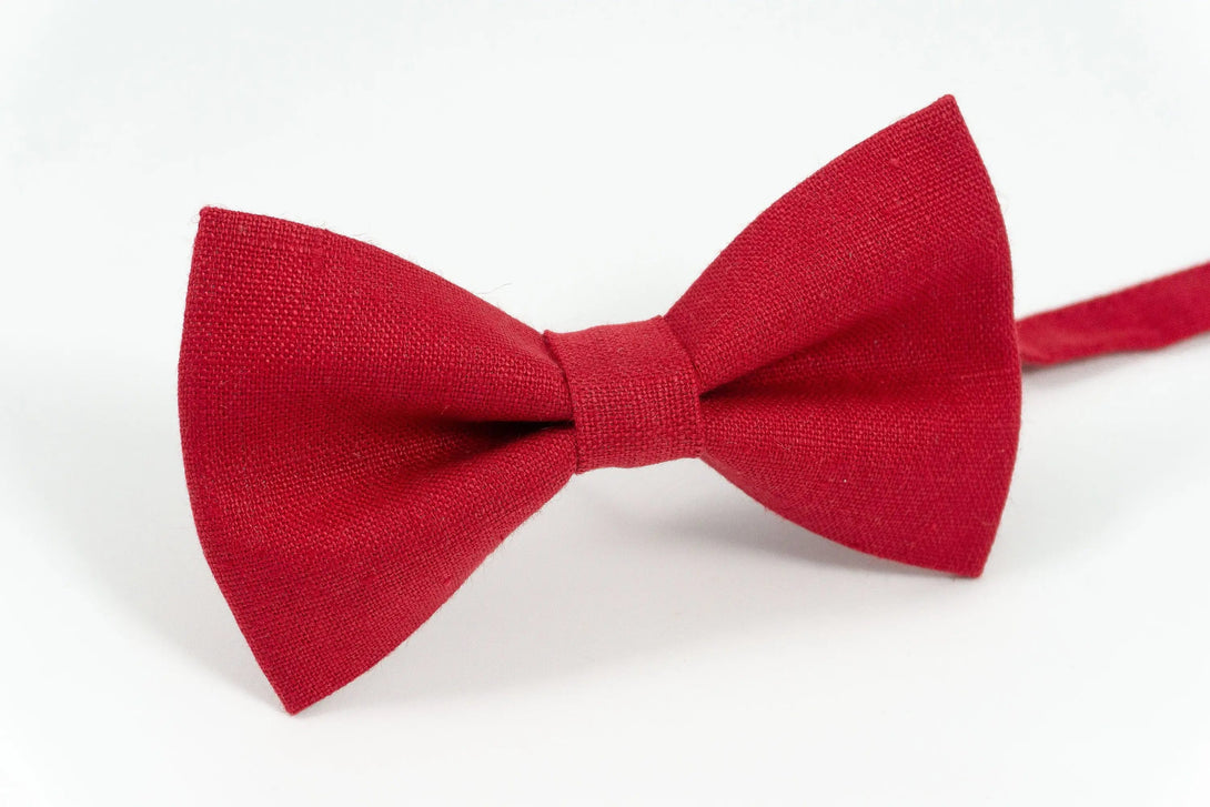 Red color linen groomsmen bow ties for weddings / Unique gift for men husband or boyfriend