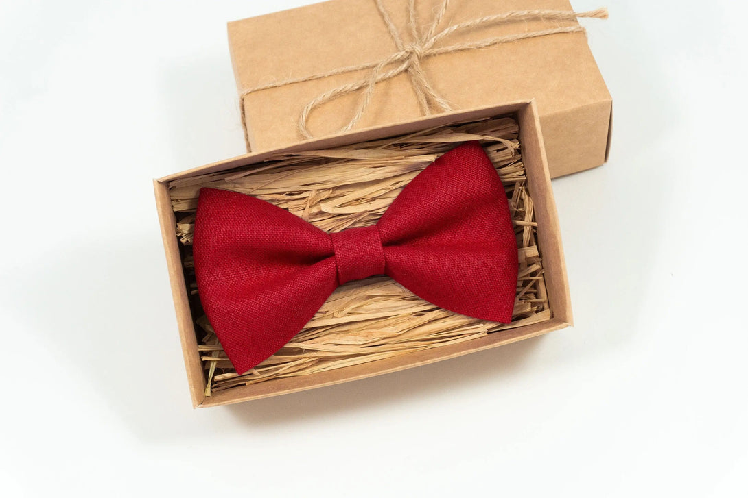 Red color linen groomsmen bow ties for weddings / Unique gift for men husband or boyfriend