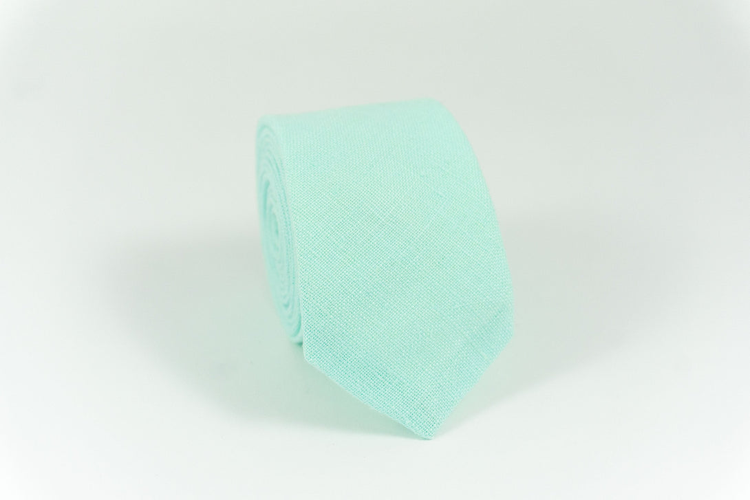 Mint color linen pre-tied groomsmen bow ties for wedding