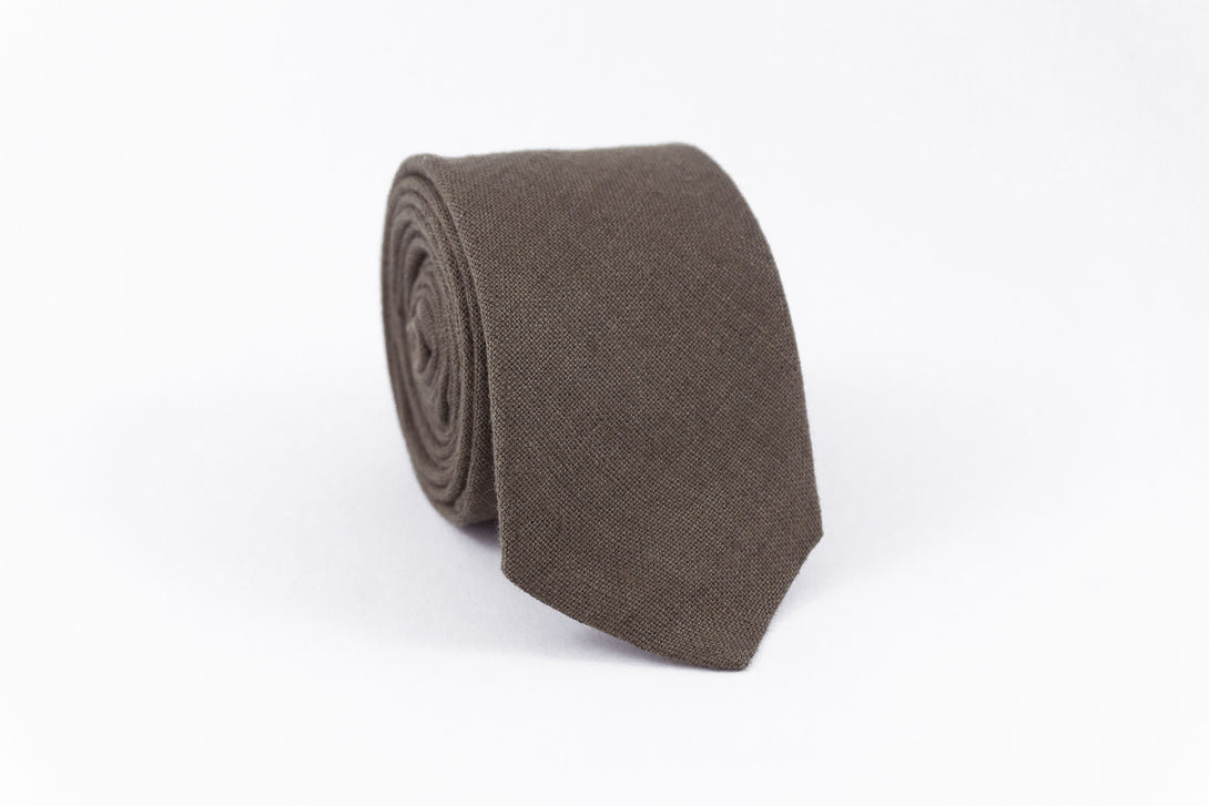 Cocoa brown color linen pocket square or handkerchief for men and boys available with matching bow tie or skinny necktie