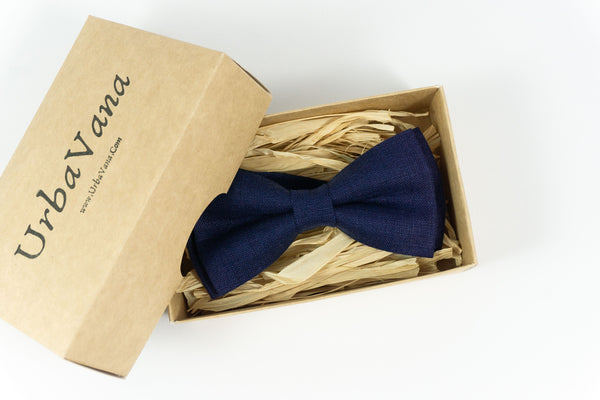 Dark blue bow tie for weddings