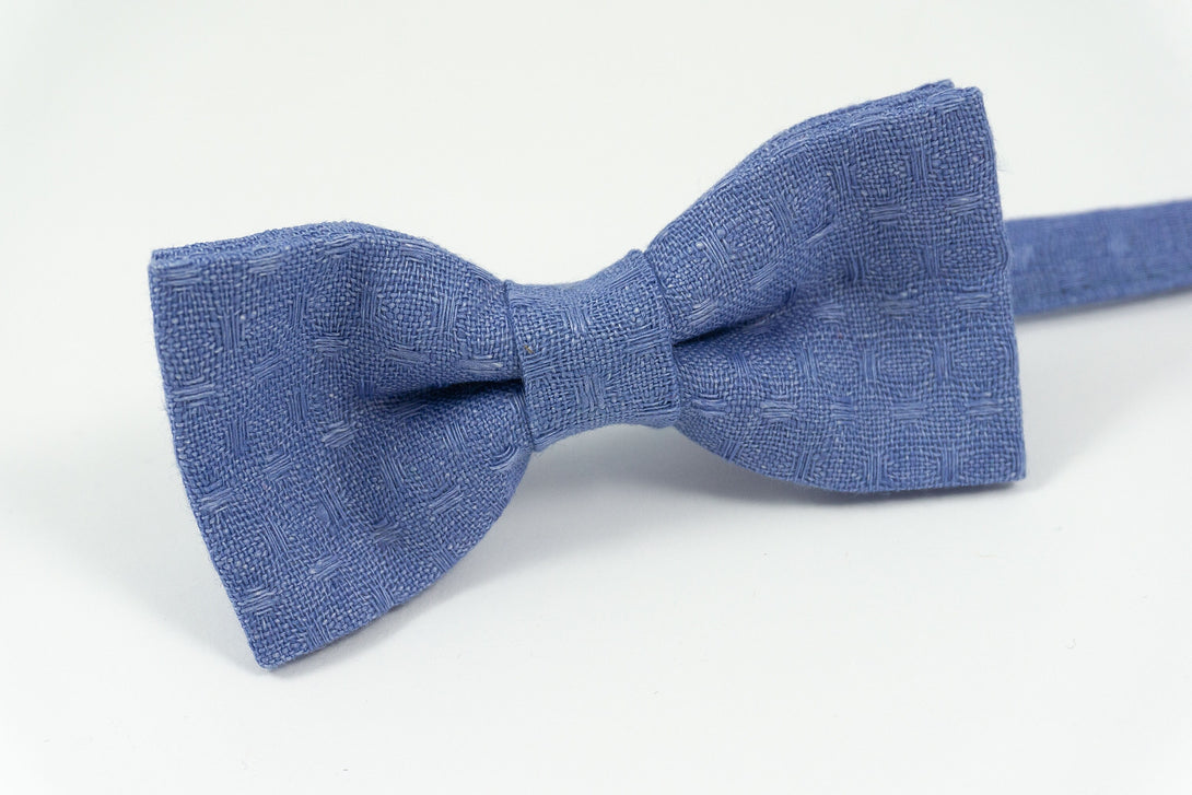 Blue patterned linen groomsmen bow ties for weddings