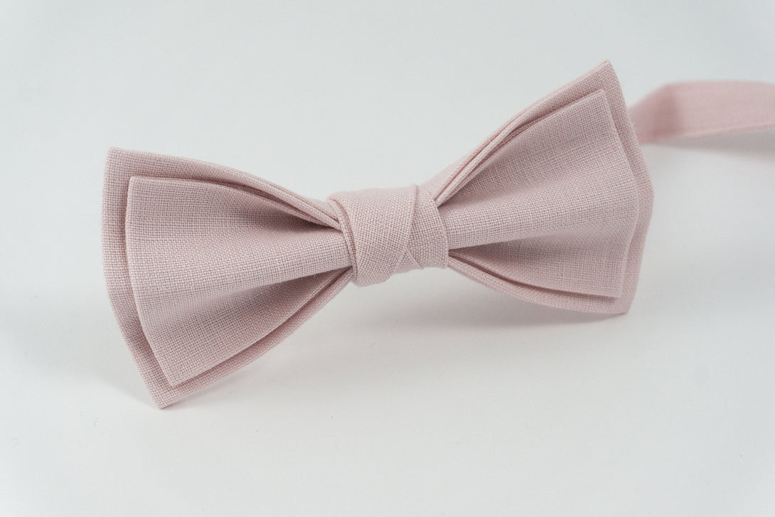 Light dusty rose linen groomsmen bow ties for weddings