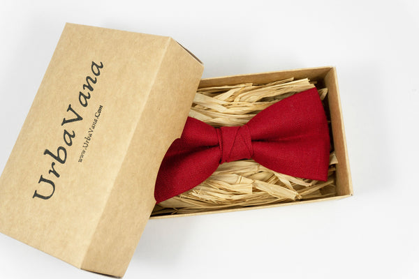 Red classic mens pre-tied wedding bow ties