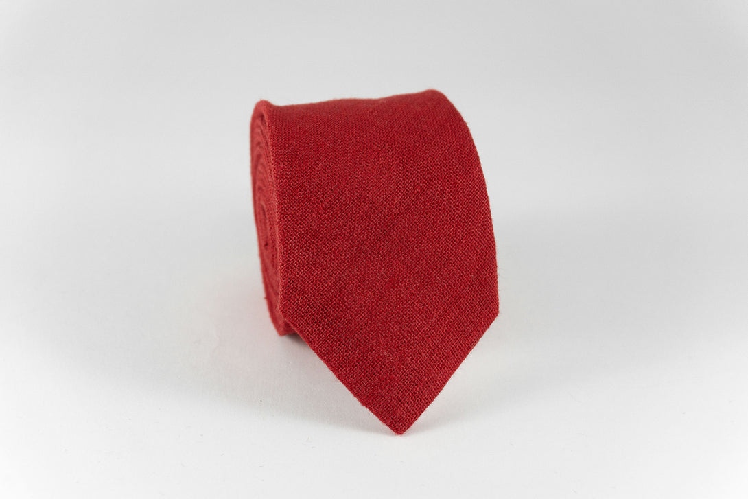 Red classic mens pre-tied wedding bow ties