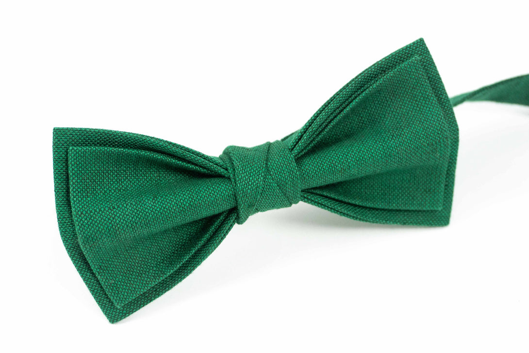 Green linen pre-tied bow tie for weddings