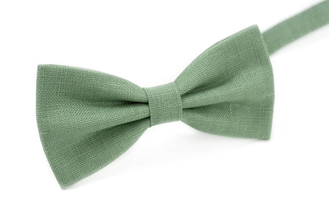 Sage green linen butterfly men's bow ties / Pre-tied wedding bow ties for groomsmen proposal gift