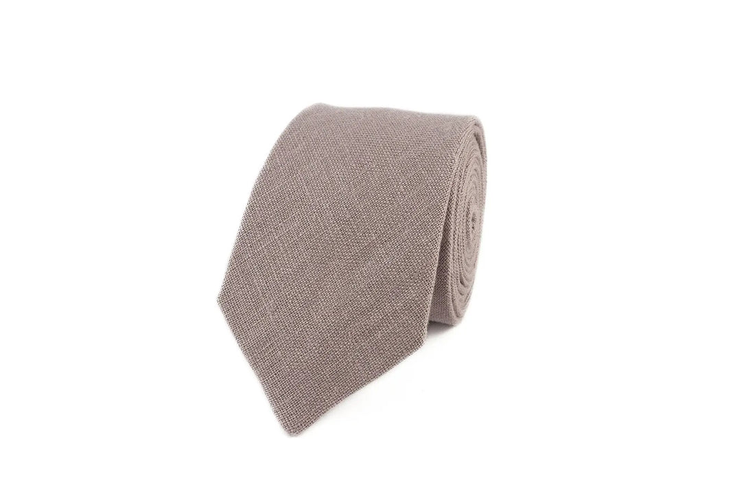 Dark Mauve pre-tied linen men's bow ties available with matching handkerchief / Wedding necktie for groomsmen