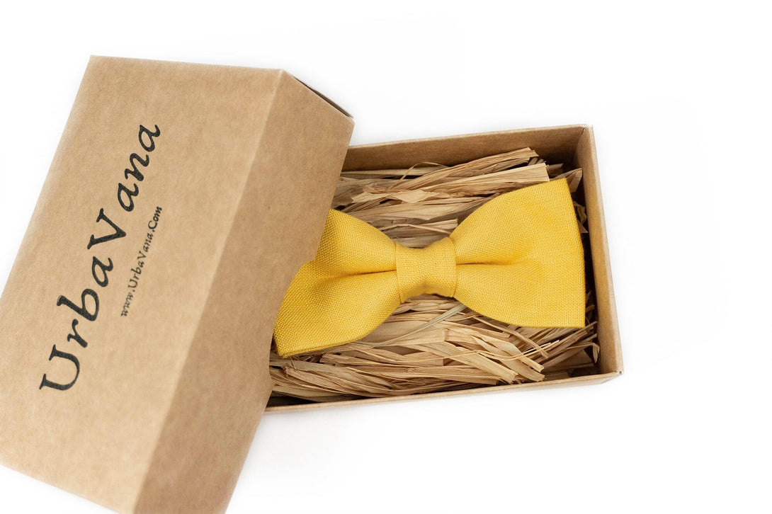 Yellow handmade linen groomsmen ties for wedding - Pre-tied wedding bow ties for men