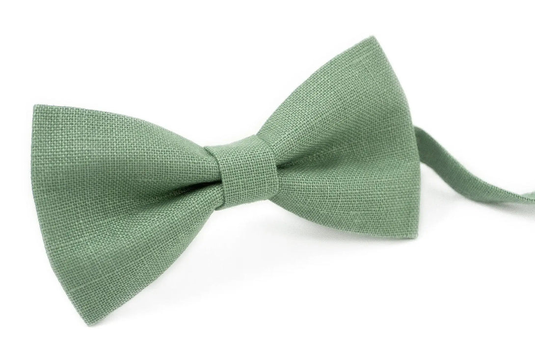 Sage green men's bow ties for rustic wedding / Wedding skinny or slim neckties for groomsmen gift