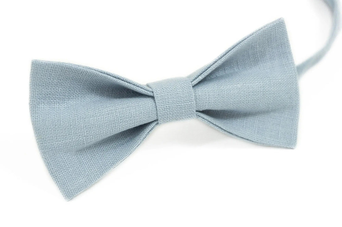 Dusty blue pre-tied men's bow ties available with matching pocket square / Groomsmen ties for weddings