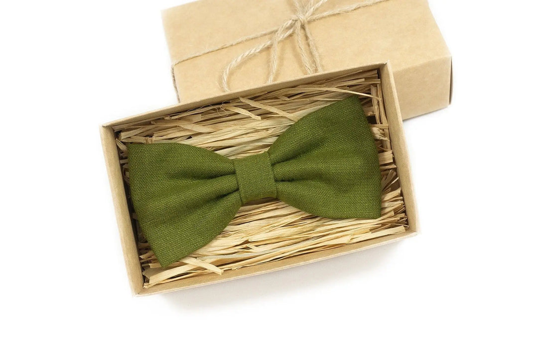 Moss green linen groomsmen tie for wedding available with matching handkerchief / Gift for men