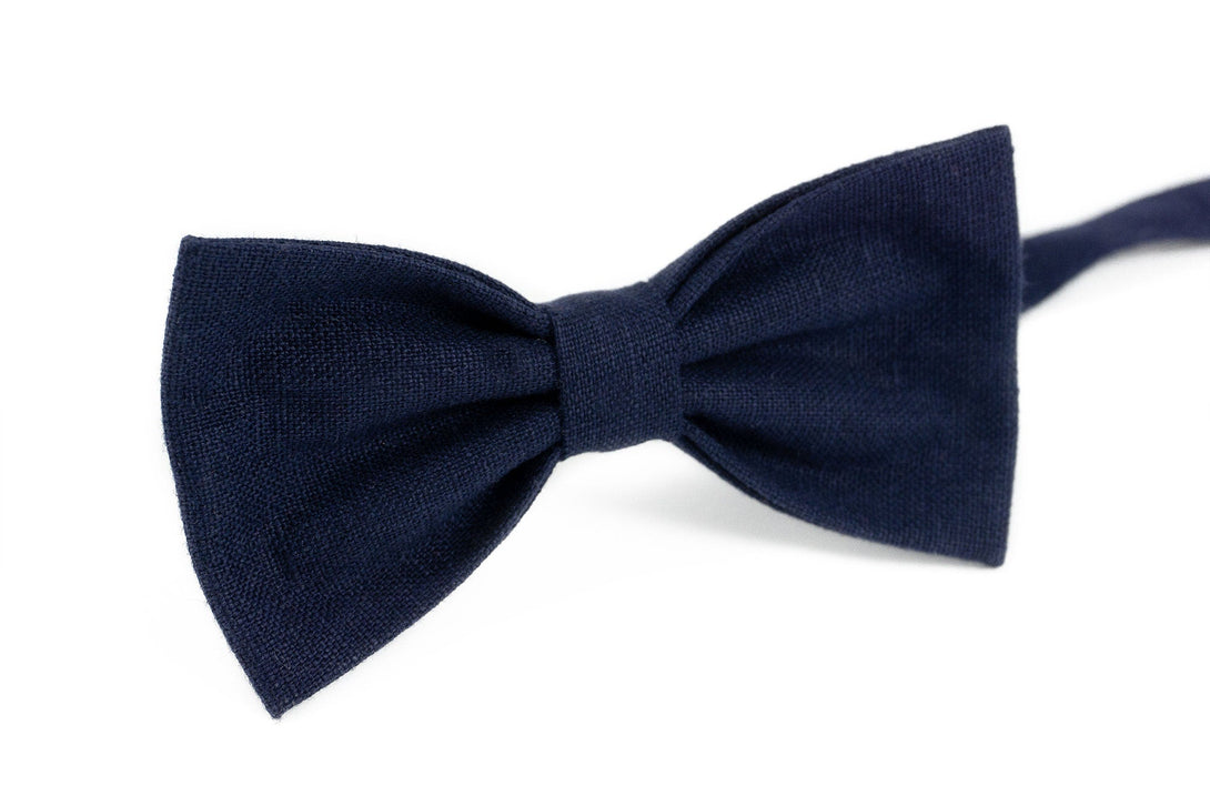 Navy Blue pre-tied best men ties for weddings available with matching handkerchief / Gift for men