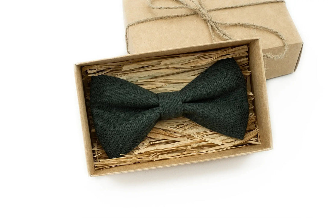 Smoke Pine color linen groomsmen bow ties for weddings / Unique gift for men husband or boyfriend / Forest green ties