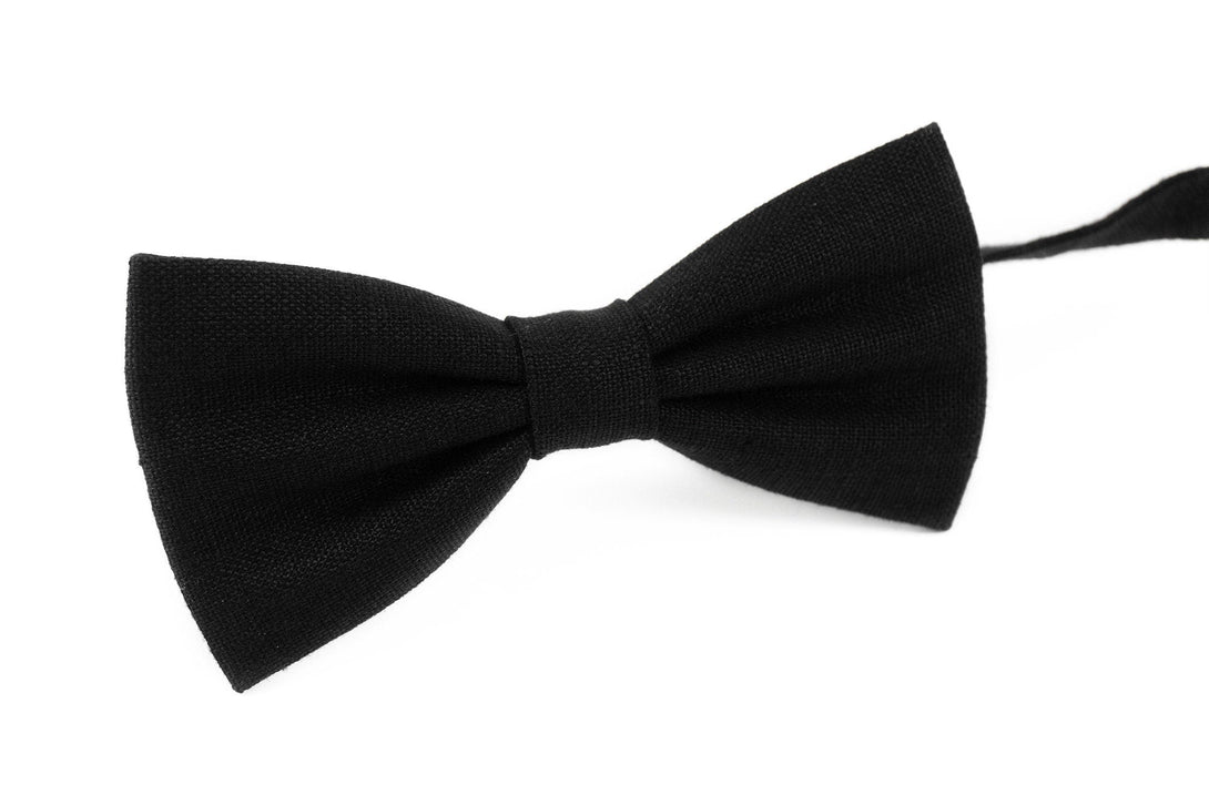 Black butterfly bow tie / Black linen men's tie for formal event or unique gift for men