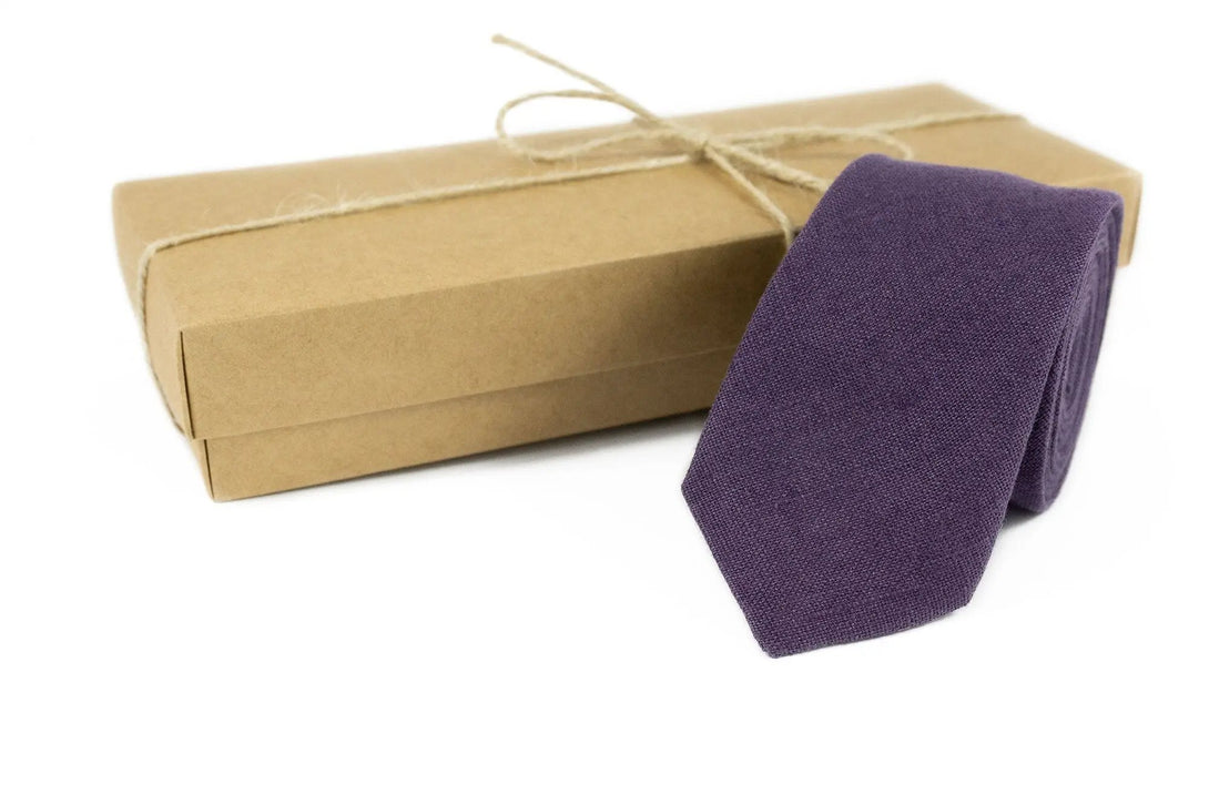 Dark purple linen pre-tied wedding bow tie for groomsmen proposal gift / Gift for men