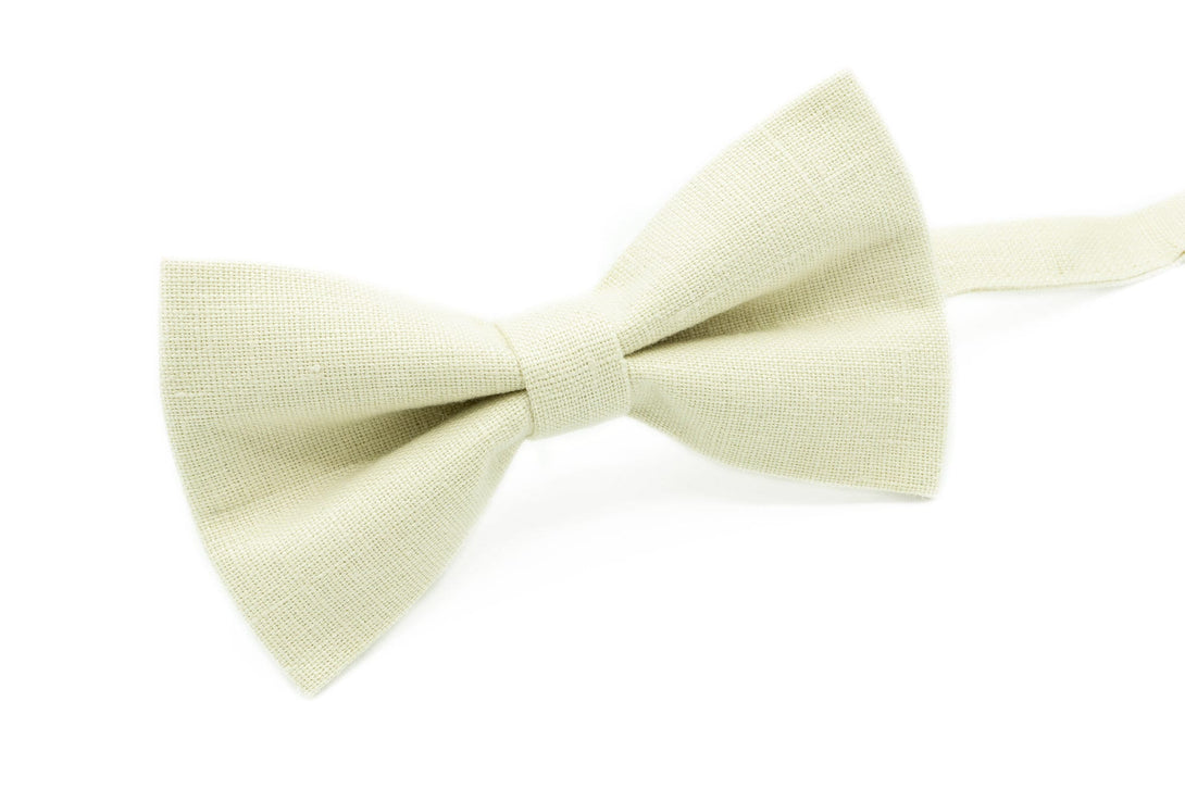 Sand color linen groomsmen bow ties for weddings available with matching handkerchief / Daddy and son bow ties for fathers day gift