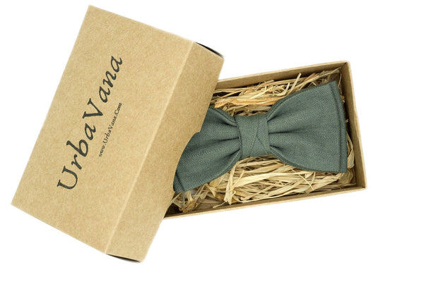 Pine Green Wedding Ties available with Matching Pocket Square / Hunter Green Neckties for Groomsmen at Weddings