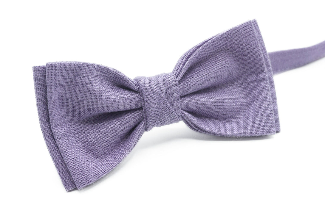 Lavender color butterfly wedding bow ties for men available with matching pocket square / Lavender color necktie for man