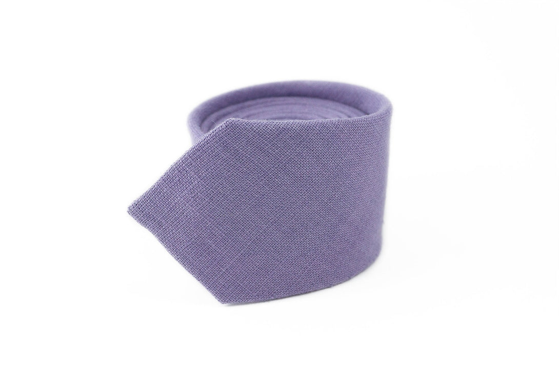 Lavender color butterfly wedding bow ties for men available with matching pocket square / Lavender color necktie for man