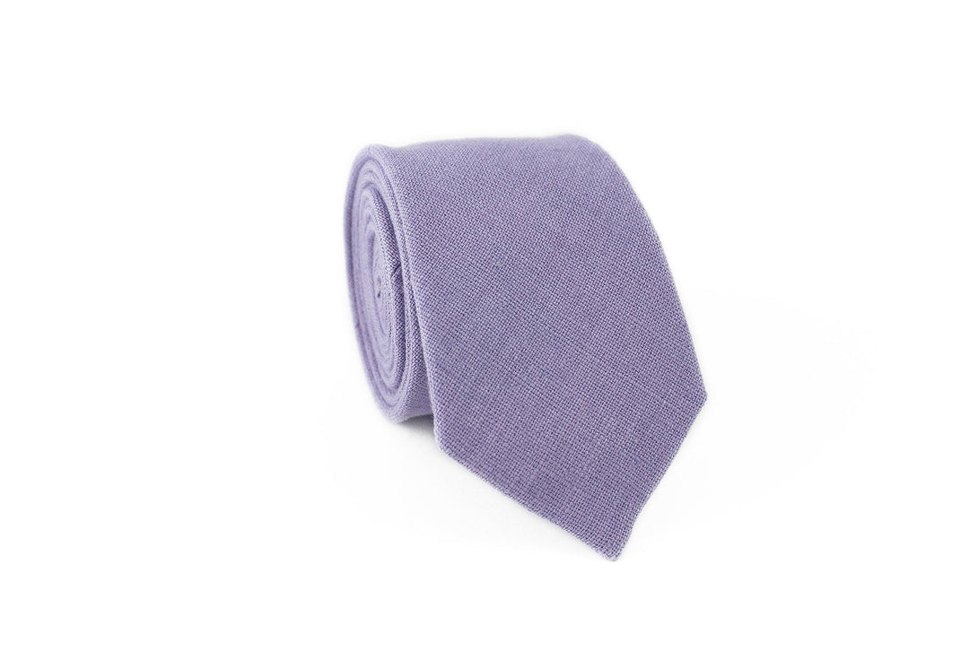 Lavender color pre-tied linen bow tie for groom or groomsmen on wedding day as unique gift from bride