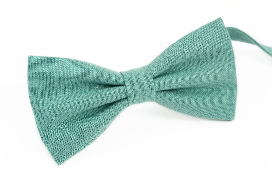 Sea Green color pre-tied butterfly bow ties for men and toddler boys / Wedding centerpieces