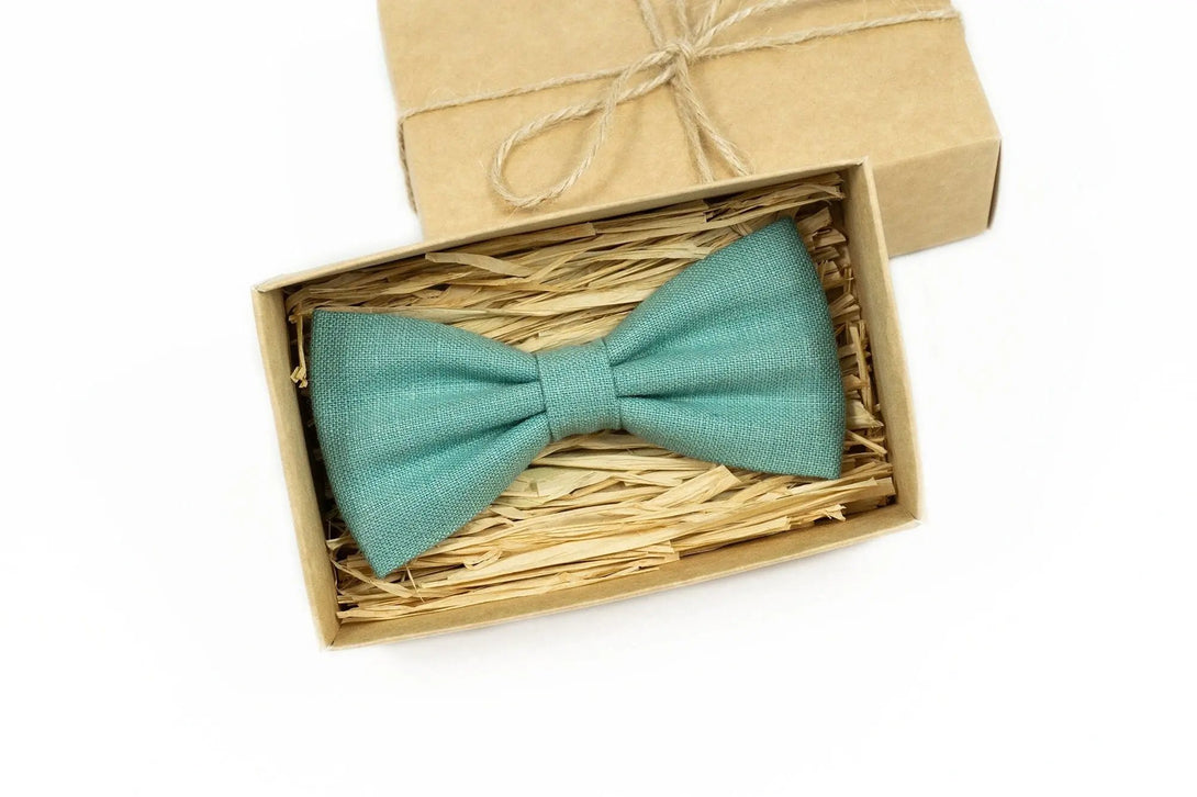 Sea Green color pre-tied butterfly bow ties for men and toddler boys / Wedding centerpieces