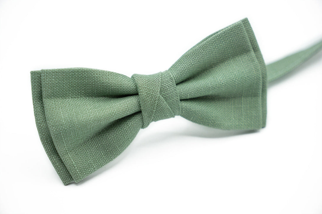 Sage Green butterfly men's bow ties for wedding available with matching pocket square / Sage Green neckties for man