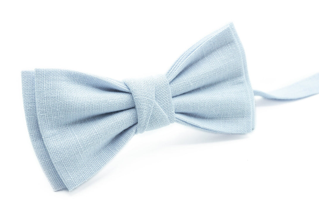 Light Blue groomsmen bow tie for boho summer wedding ideas / Ice Blue linen necktie for man or groomsmen proposal gift