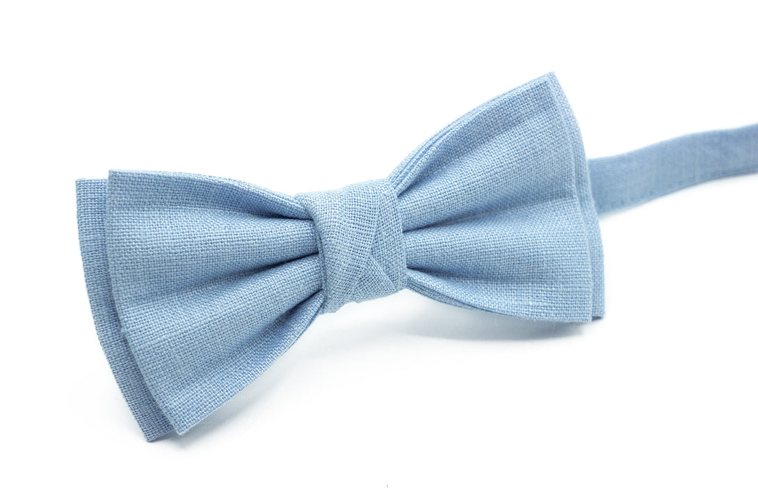 Sky Blue pre-tied butterfly wedding bow ties for groomsmen gift / Sky Blue skinny necktie for men available with matching pocket square