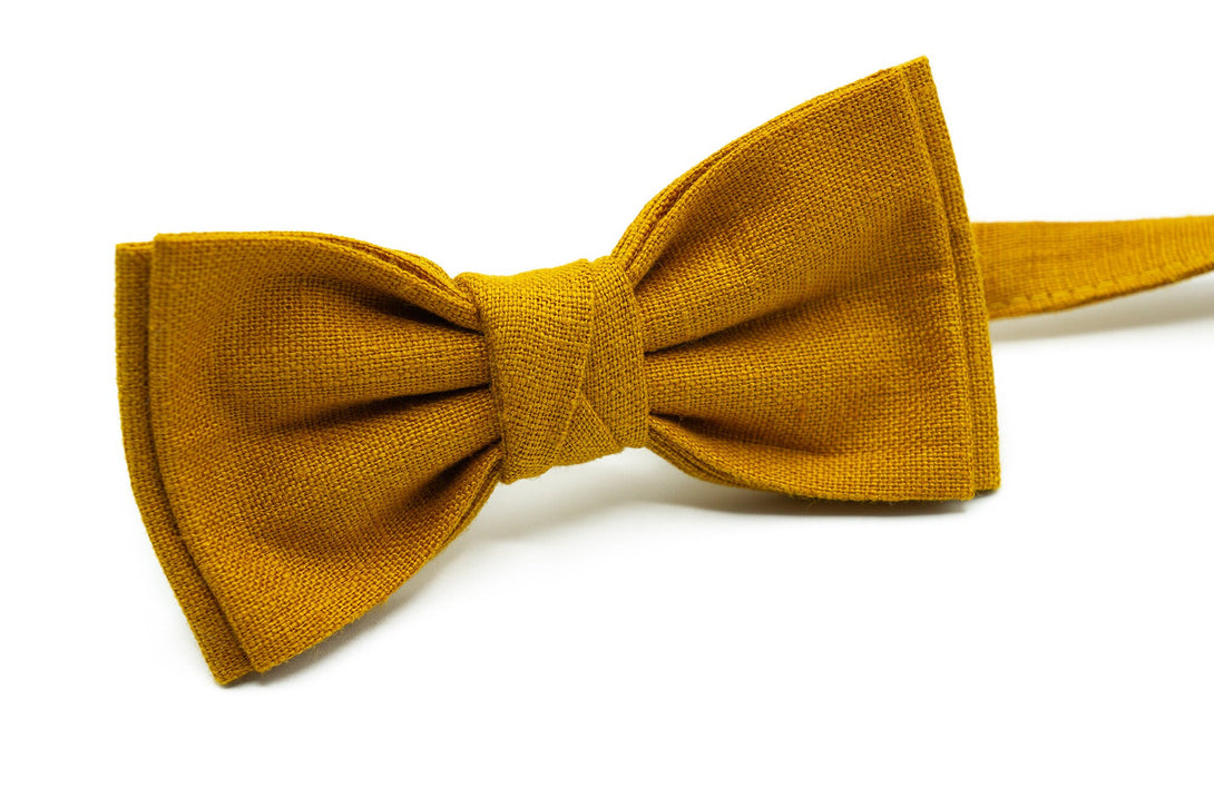 Mustard color butterfly groomsmen bow ties for boho or rustic weddings available with matching handkerchief / Mustard necktie for men