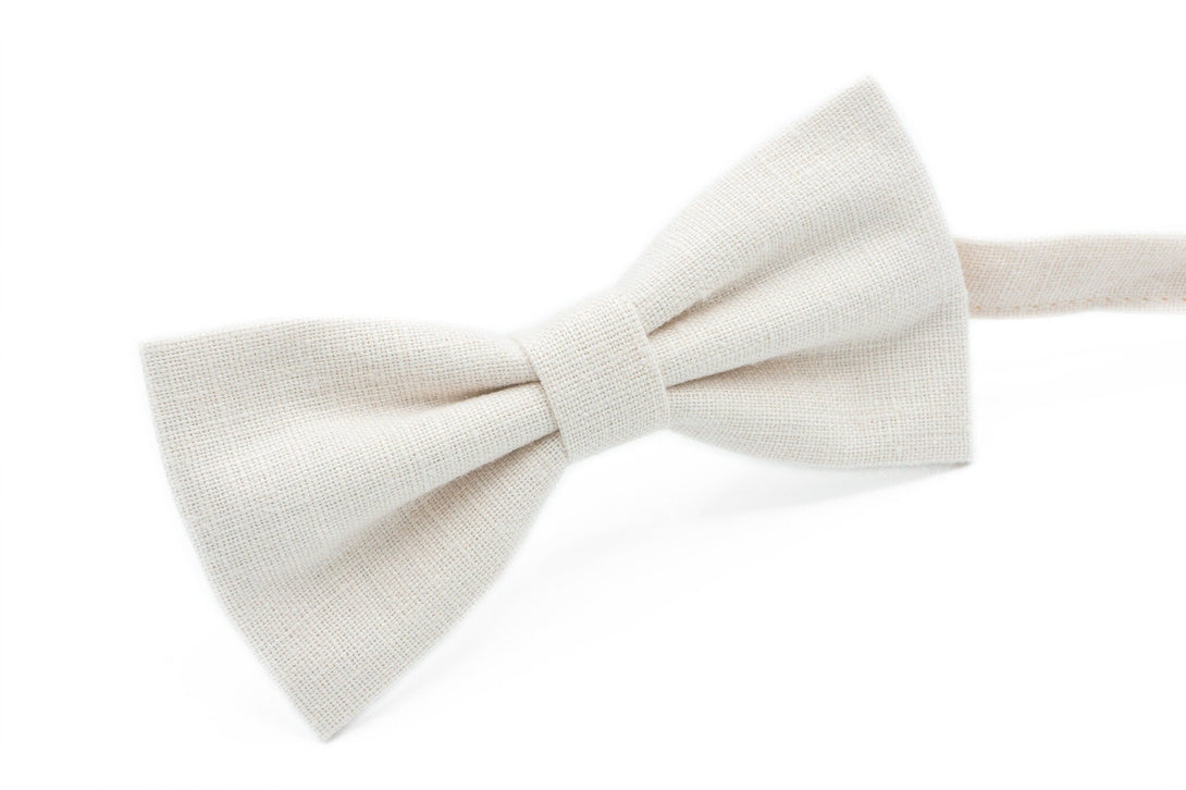 Ivory butterfly bow ties for men and boys for formal event / Pre-tied wedding bow tie for groomsmen