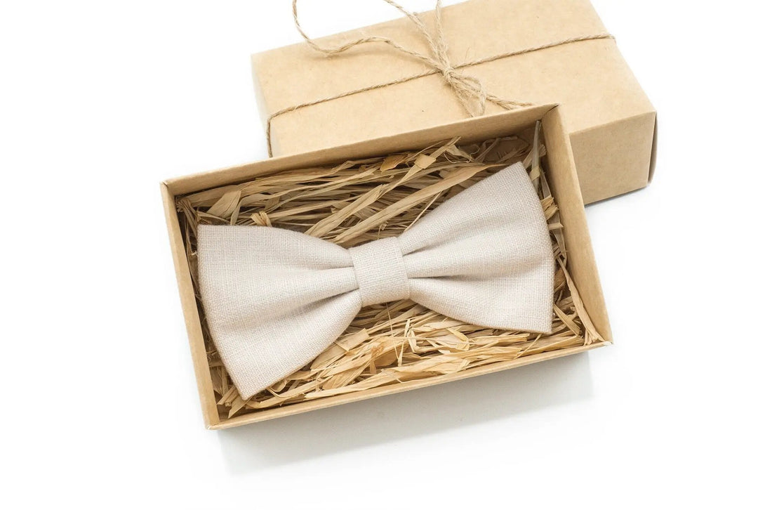 Ivory butterfly bow ties for men and boys for formal event / Pre-tied wedding bow tie for groomsmen