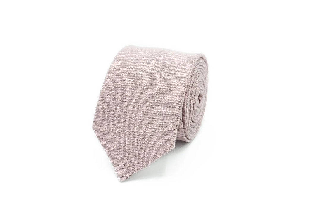 Mauve color pre-tied groomsmen bow ties for wedding available with matching pocket square / Gift for men