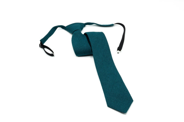 Teal Green color Pre - Tied groomsmen necktie for wedding available with matching pocket square / Pre - Tied Boy's Teal Green necktie