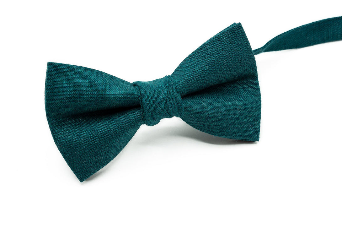 Custom color groomsmen bow tie for boho or rustic wedding ideas / Pre-tied linen Teal Green, Burnt Orange, Cinnamon or Rust bow ties for man