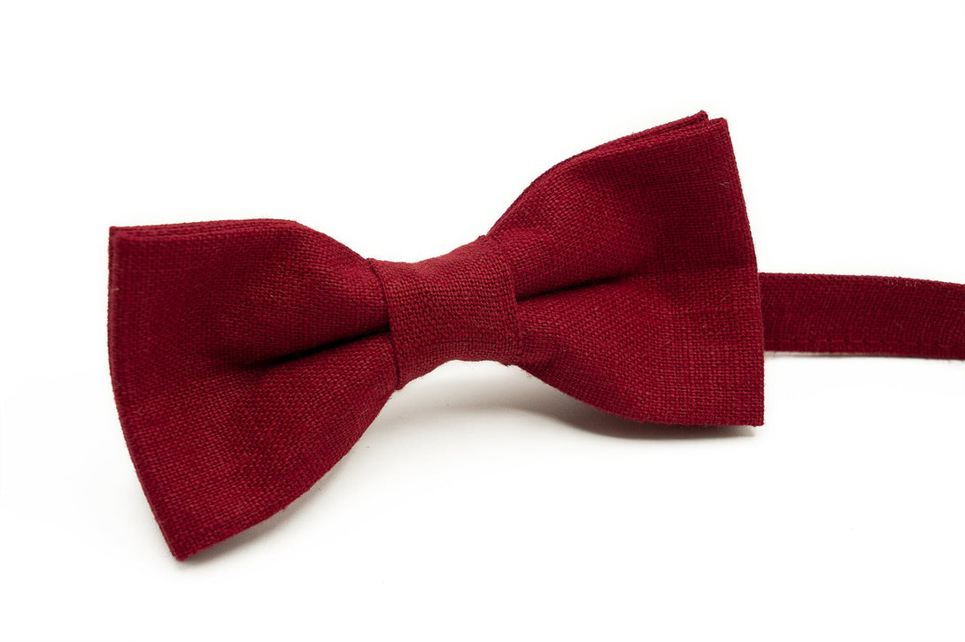 Burgundy red mens pre-tied wedding bow ties for groomsmen