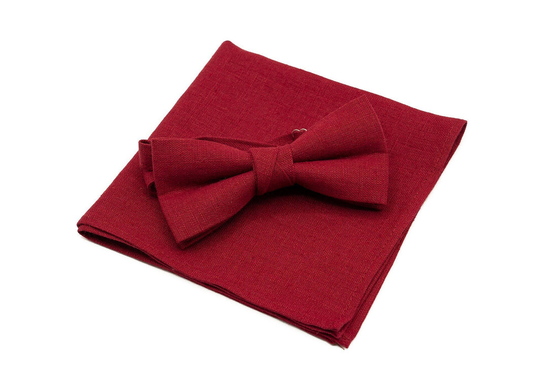 Burgundy Dark Red pre-tied groomsmen bow ties for fall wedding available with matching pocket square or suspenders for men and boys