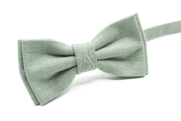 Dusty Light Sage Green linen groomsmen bow ties for weddings available with matching pocket square / Sage men's skinny necktie or suspender