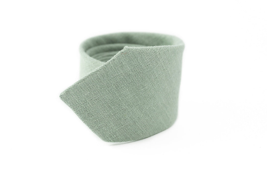 Dusty Light Sage Green pre-tied wedding bow ties for groomsmen / Dusty Sage linen necktie for man available with matching handkerchief